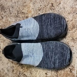 Arch motion slip on shoes